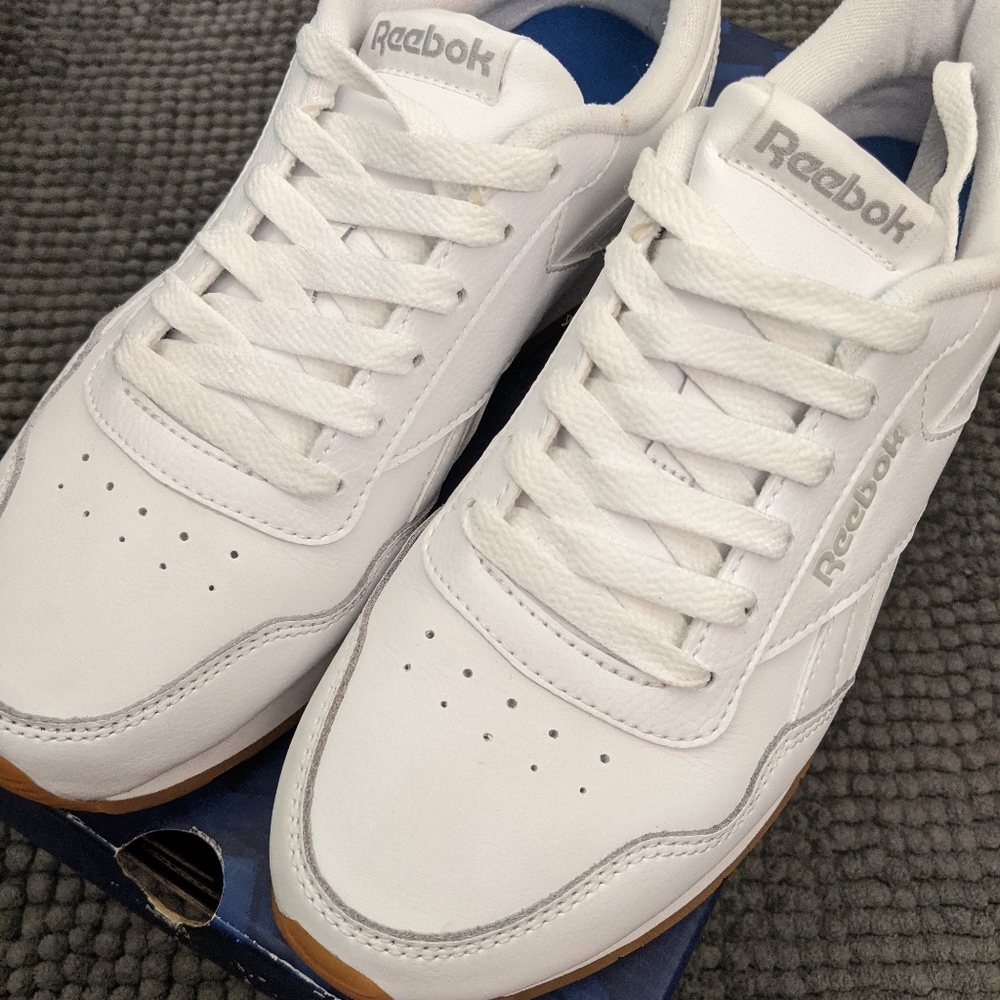 *NEW* Reebok Women's 7.5 - Picture 2 of 10